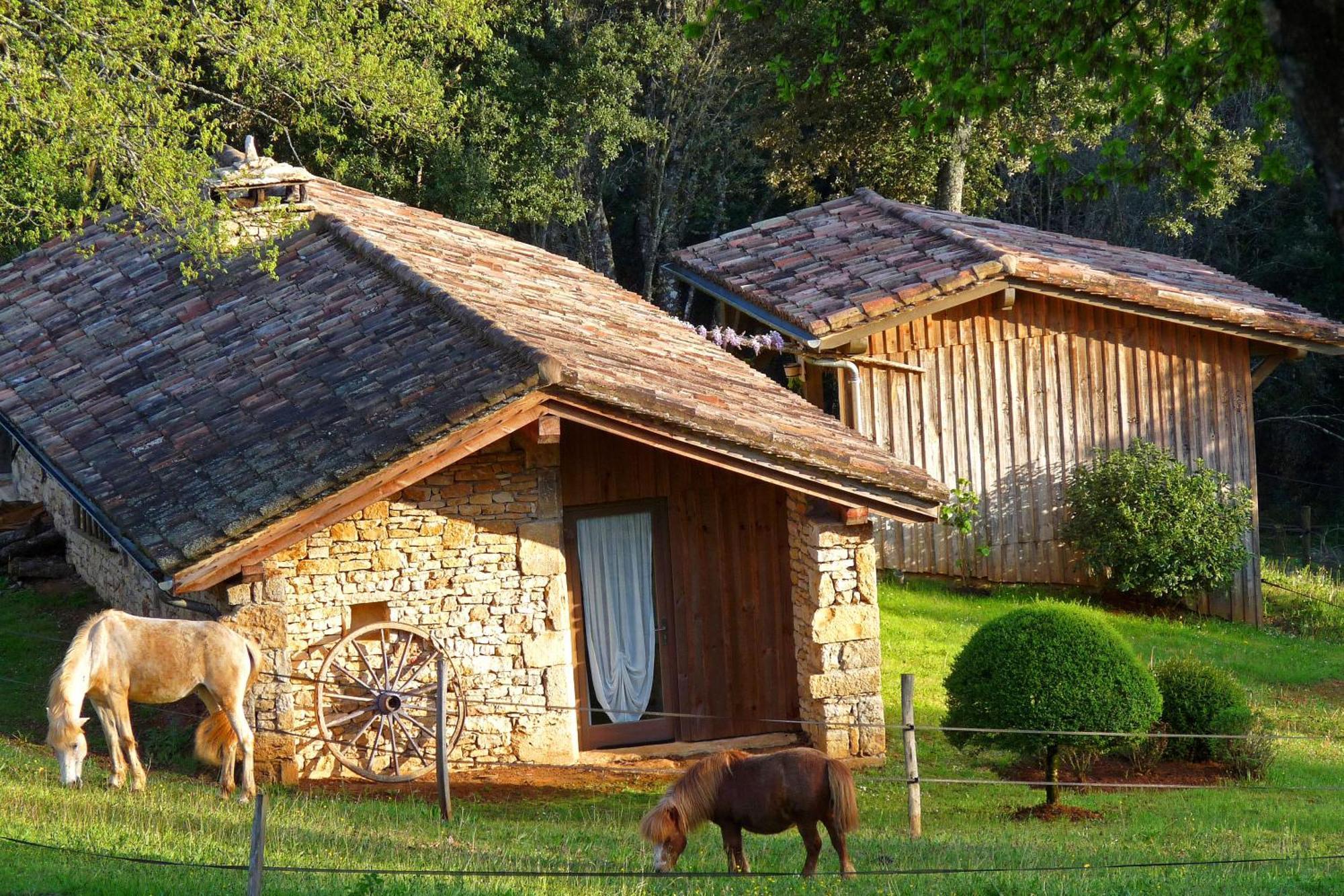 Eco-Hameau Du Sentier Des Sources Villa ซาร์ลา-ลา-กาเนดา ภายนอก รูปภาพ